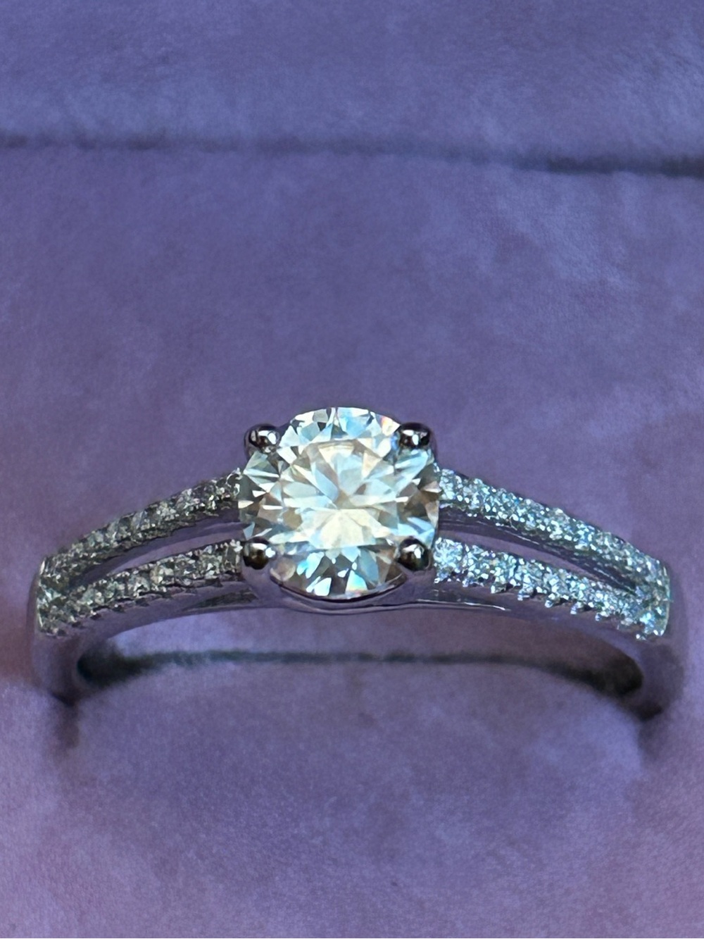 1.22CTW Moissanite 💎VVS D 925 Sterling Silver Split Shank Solitaire Ring Size 10